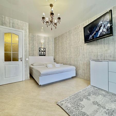 Apartpoltava Смак Італії У Самому Центрі Полтави , Білосніжна Студія В Новобудові, Банківський Чек 외부 사진
