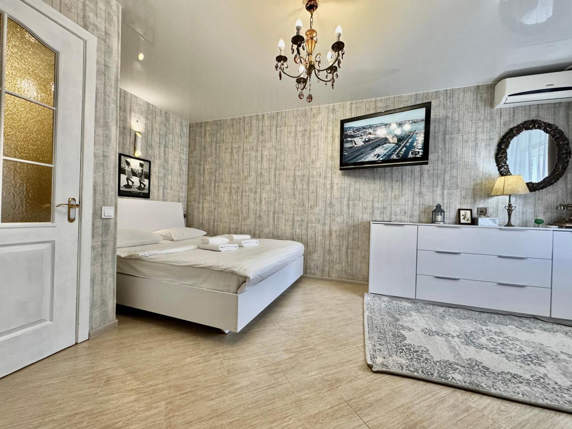 Apartpoltava Смак Італії У Самому Центрі Полтави , Білосніжна Студія В Новобудові, Банківський Чек 외부 사진