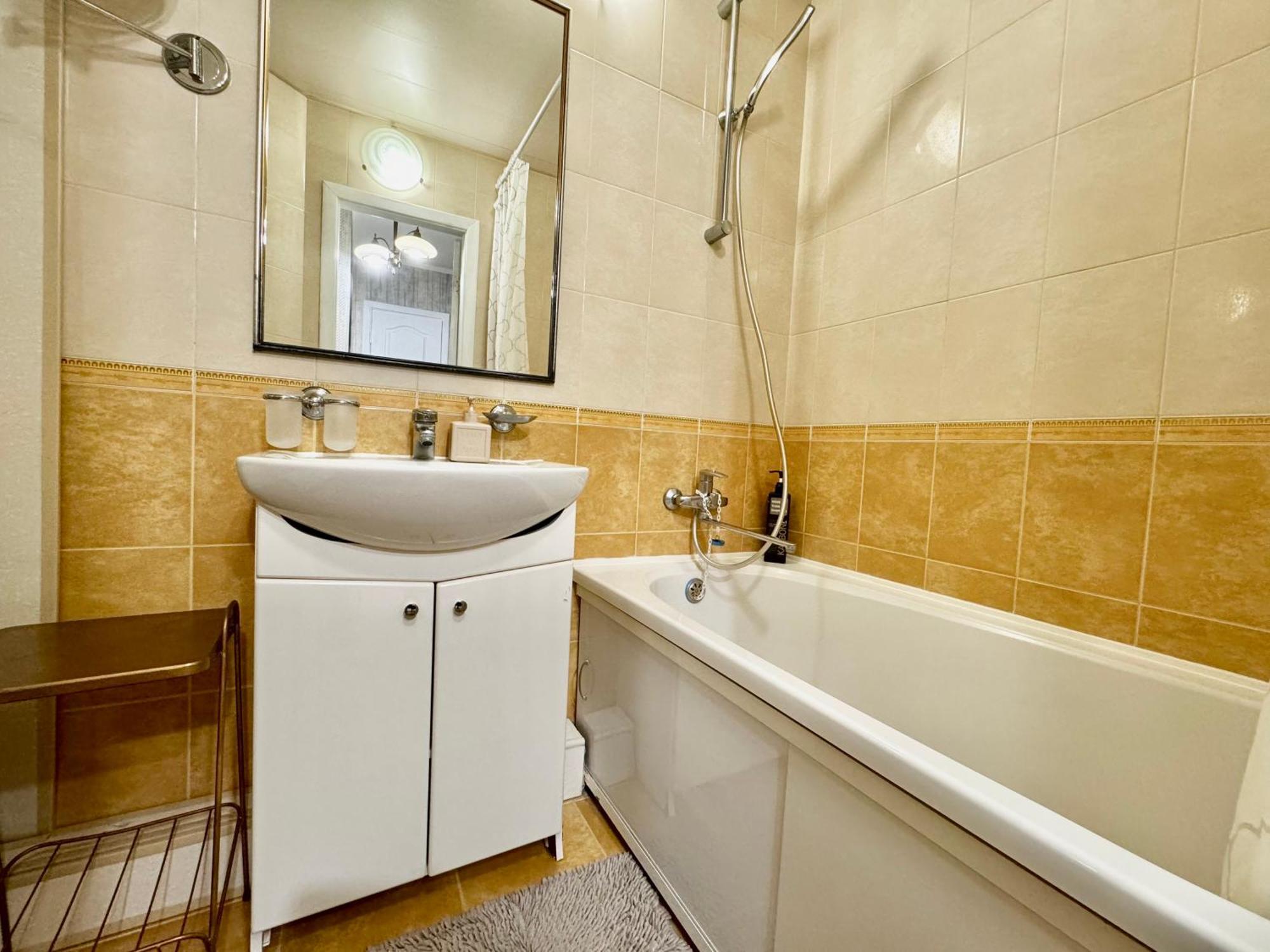 Apartpoltava Смак Італії У Самому Центрі Полтави , Білосніжна Студія В Новобудові, Банківський Чек 외부 사진